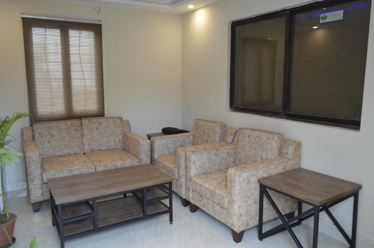 New Shelton Guest House อิสลามาบัด ภายนอก รูปภาพ