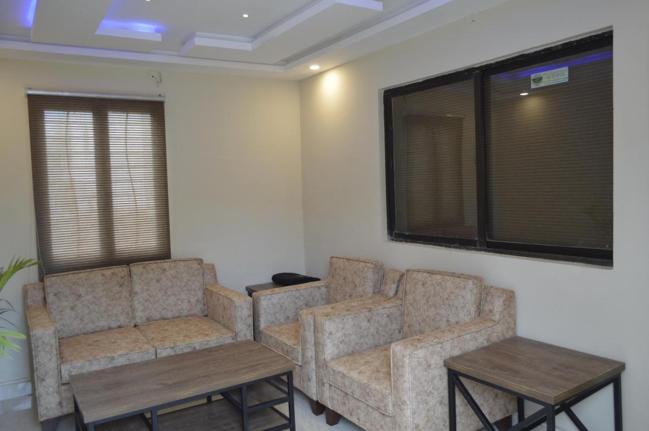 New Shelton Guest House อิสลามาบัด ภายนอก รูปภาพ