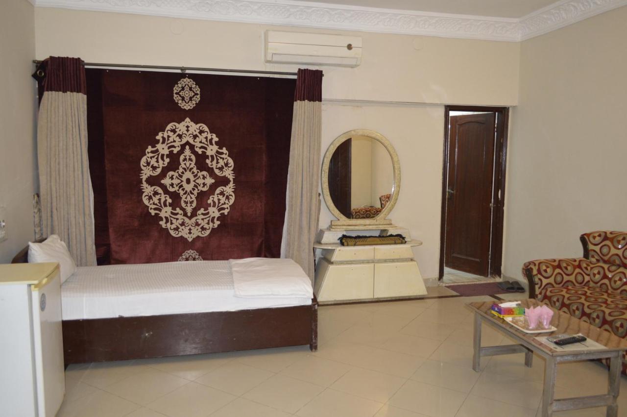 New Shelton Guest House อิสลามาบัด ภายนอก รูปภาพ