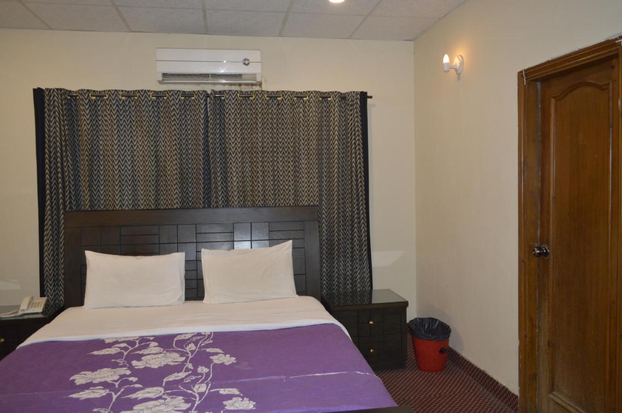 New Shelton Guest House อิสลามาบัด ภายนอก รูปภาพ