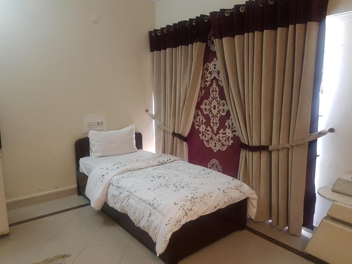 New Shelton Guest House อิสลามาบัด ภายนอก รูปภาพ